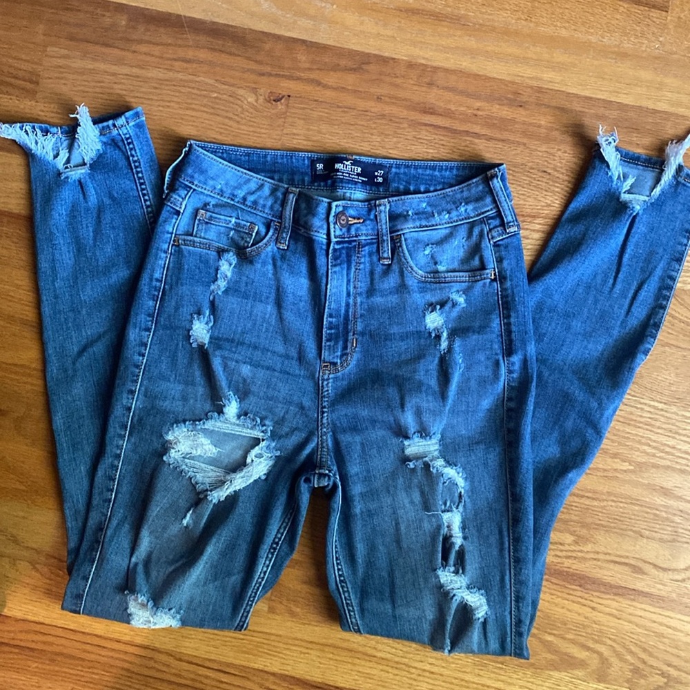 Hollister Jeans 5R. W27 L 30